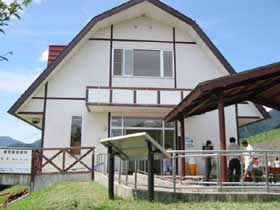 ふれあい牧場管理棟