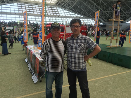 陣中見舞いに来ていただいた団長と鬼頭教授