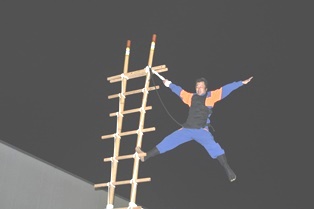 はしご登り練習