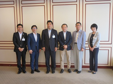 元市議会議員章贈呈式