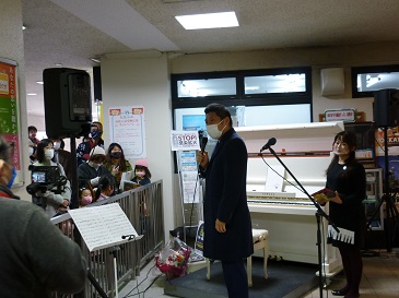 音楽の街よっかいちに駅ピアノがやって来た