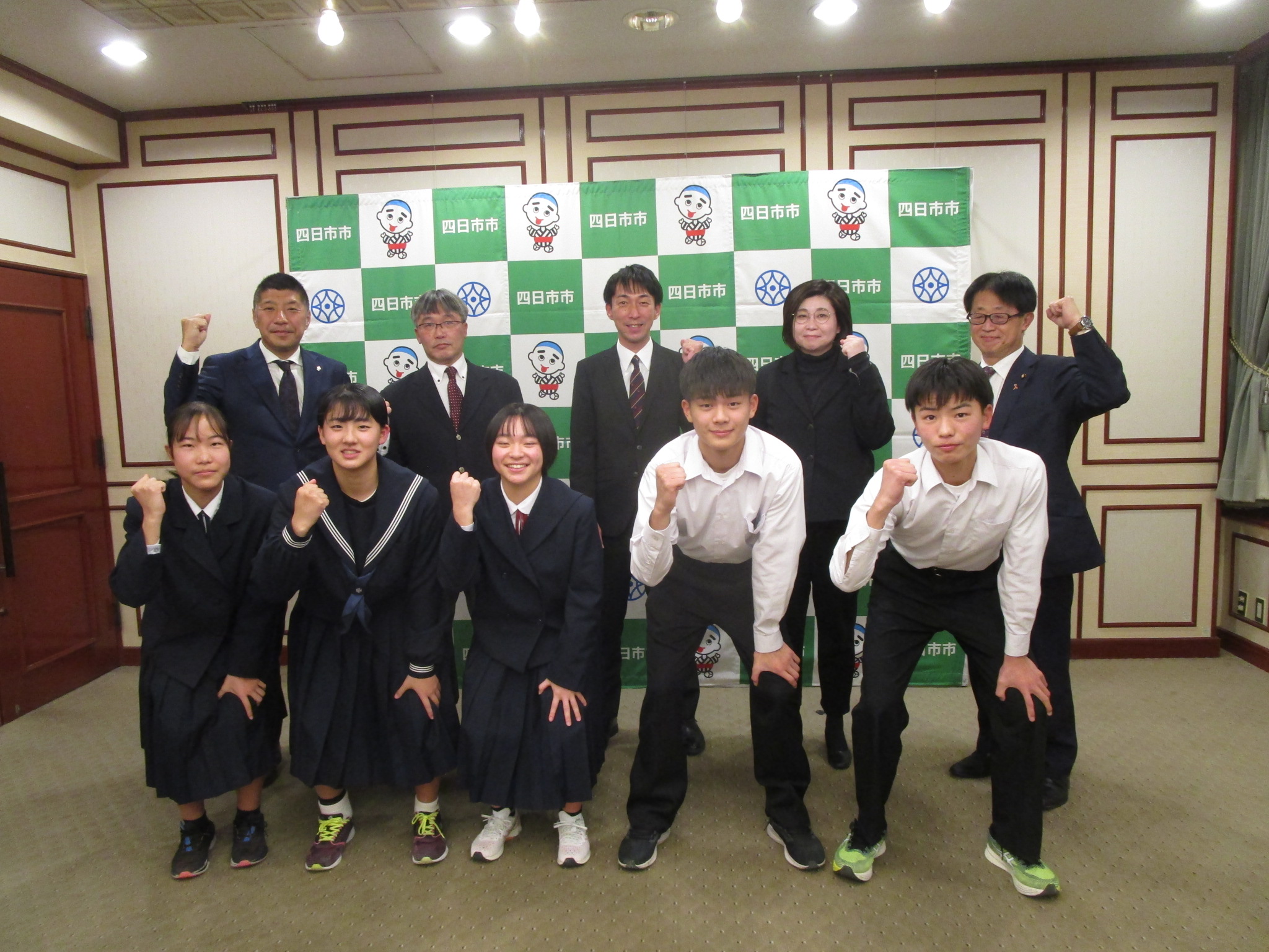 1219　JOCジュニアオリンピックカップハンドボール大会三重県選抜表敬訪問