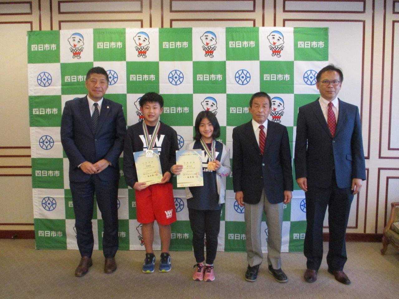 20230303　全国少年少女選抜レスリング選手権大会入賞選手表敬訪問