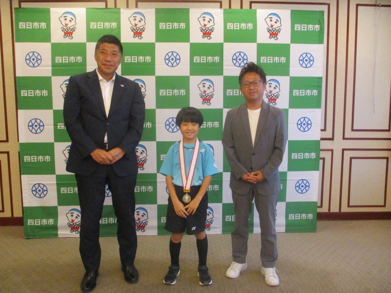 20230907 第24回ダイハツ全国小学生ABCバドミントン大会出場選手表敬訪問