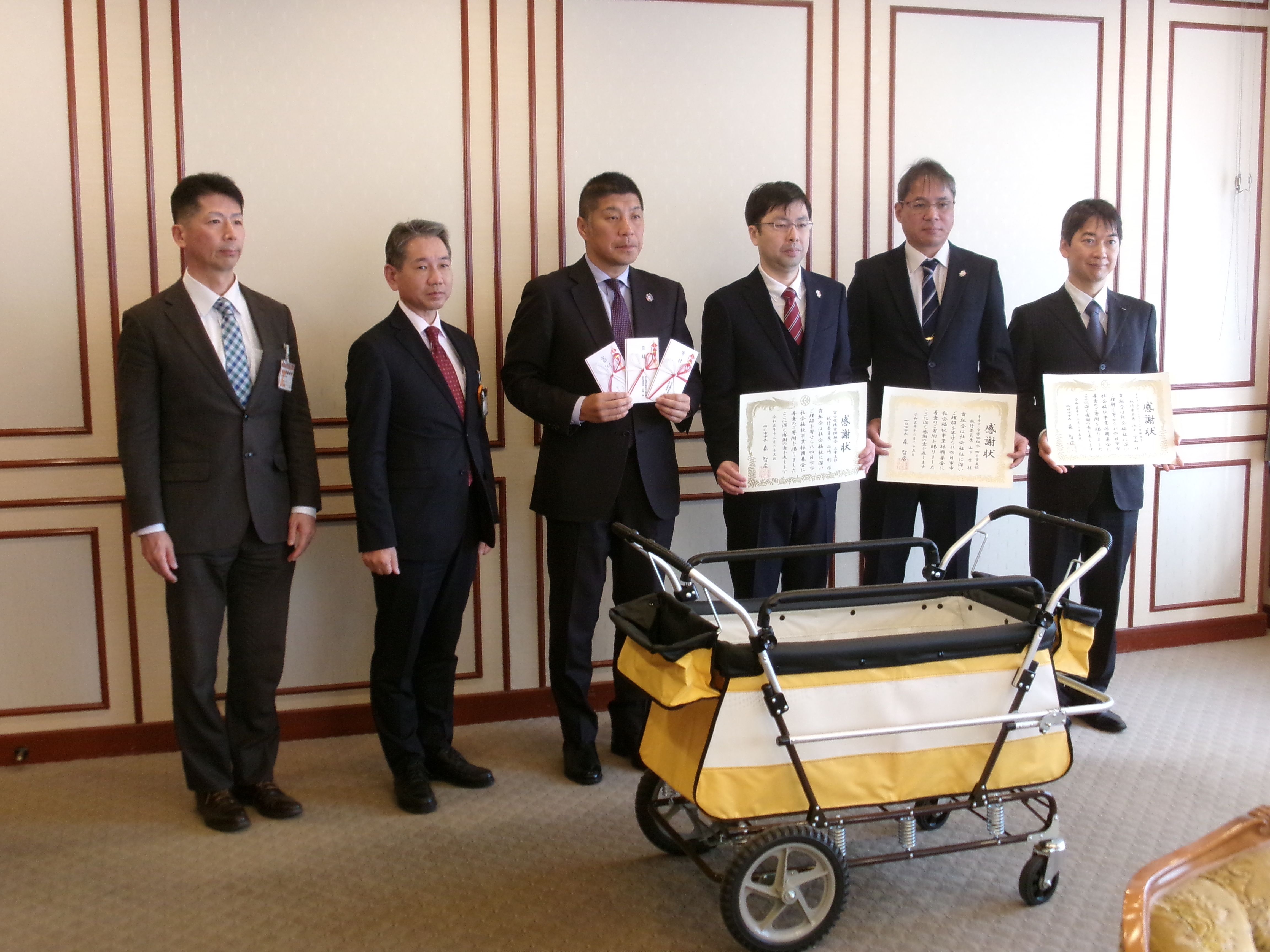 20231225 社会福祉事業振興基金への寄附受領式