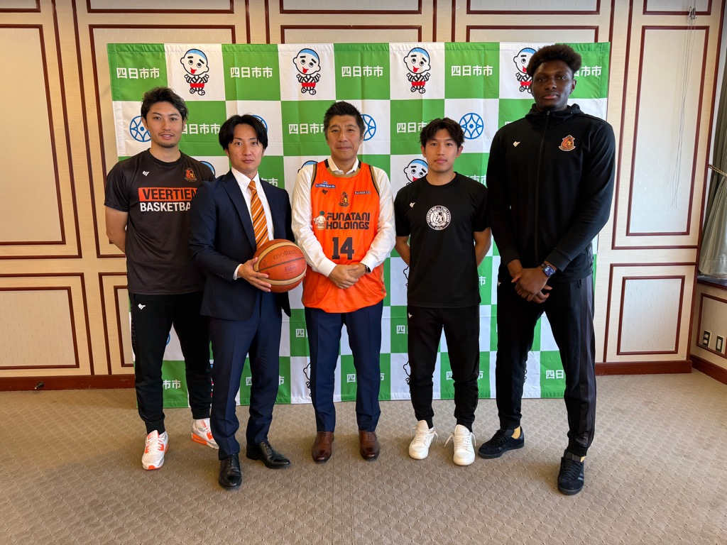 20250530 ヴィアティン三重バスケ表敬訪問.jpg