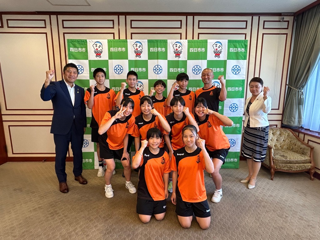 20250723　ヴィアティン三重ハンドボール表敬訪問.jpg