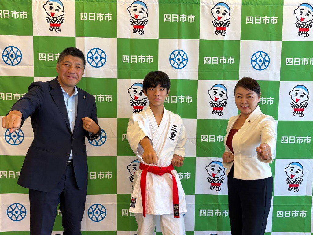 20250814　空手全国大会出場表敬訪問.jpg