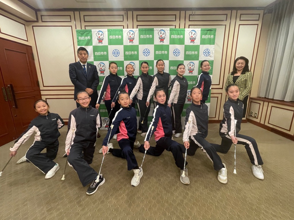 20251205 バトントワーリング全国大会出場表敬訪問.jpg