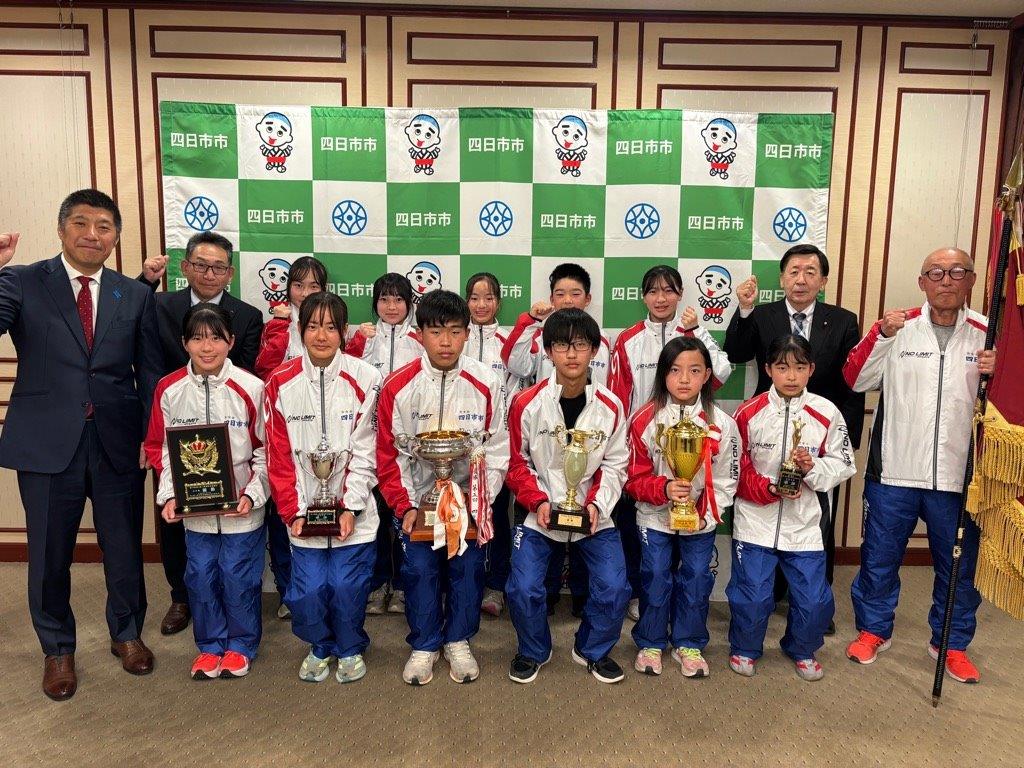 20260225 美し国市町対抗駅伝優勝報告表敬訪問.jpg