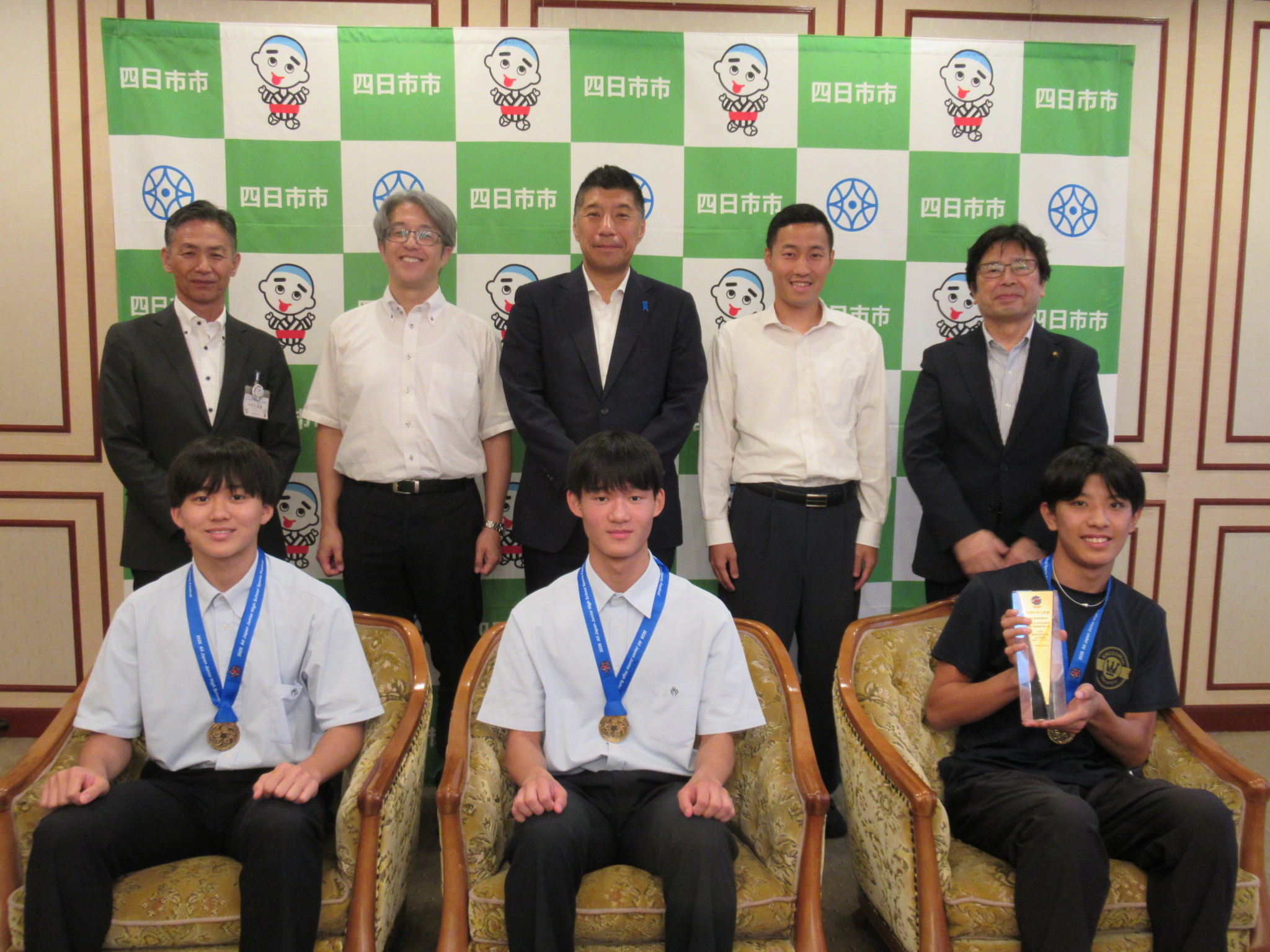 20260911 全国中学校体育大会優勝者表敬訪問.JPG